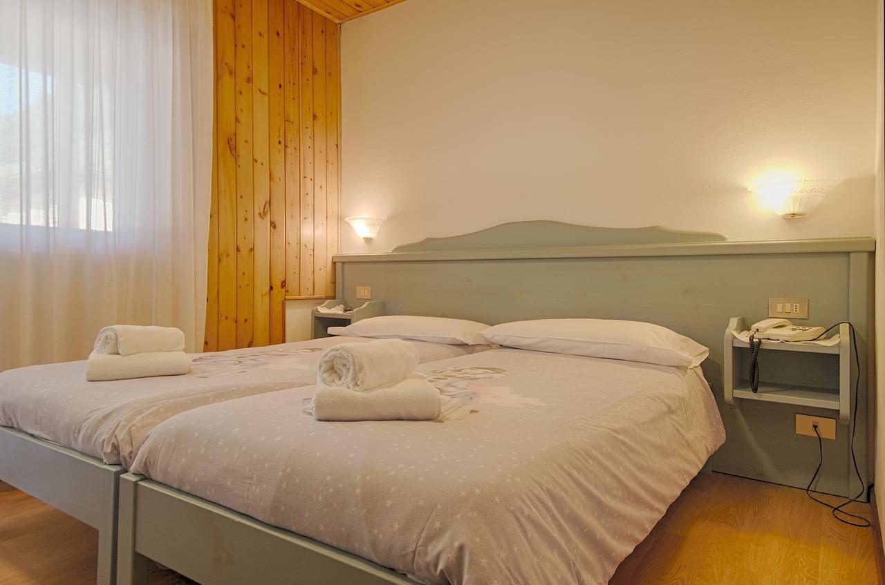 Hotel Aurora Rocca Pietore Eksteriør billede
